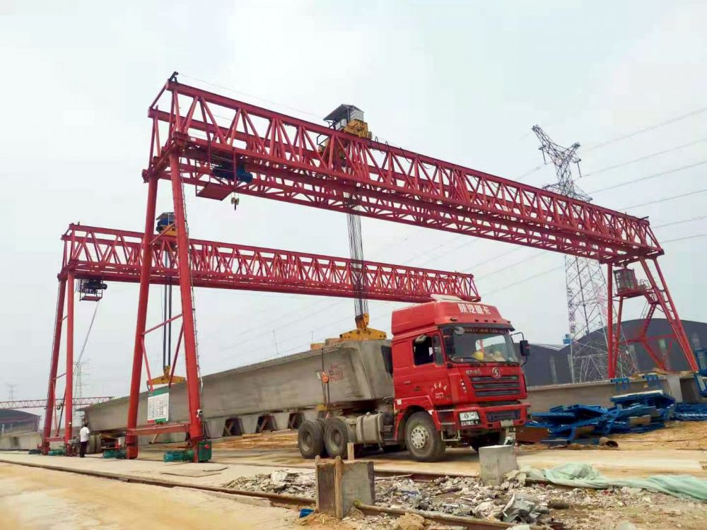 梁場(chǎng)龍門吊、路橋門機(jī)、MG型桁架雙梁門式起重機(jī)廠家銷售、安裝維修