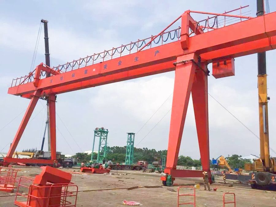 河南鐵山雙梁龍門吊、雙梁門式起重機(jī)