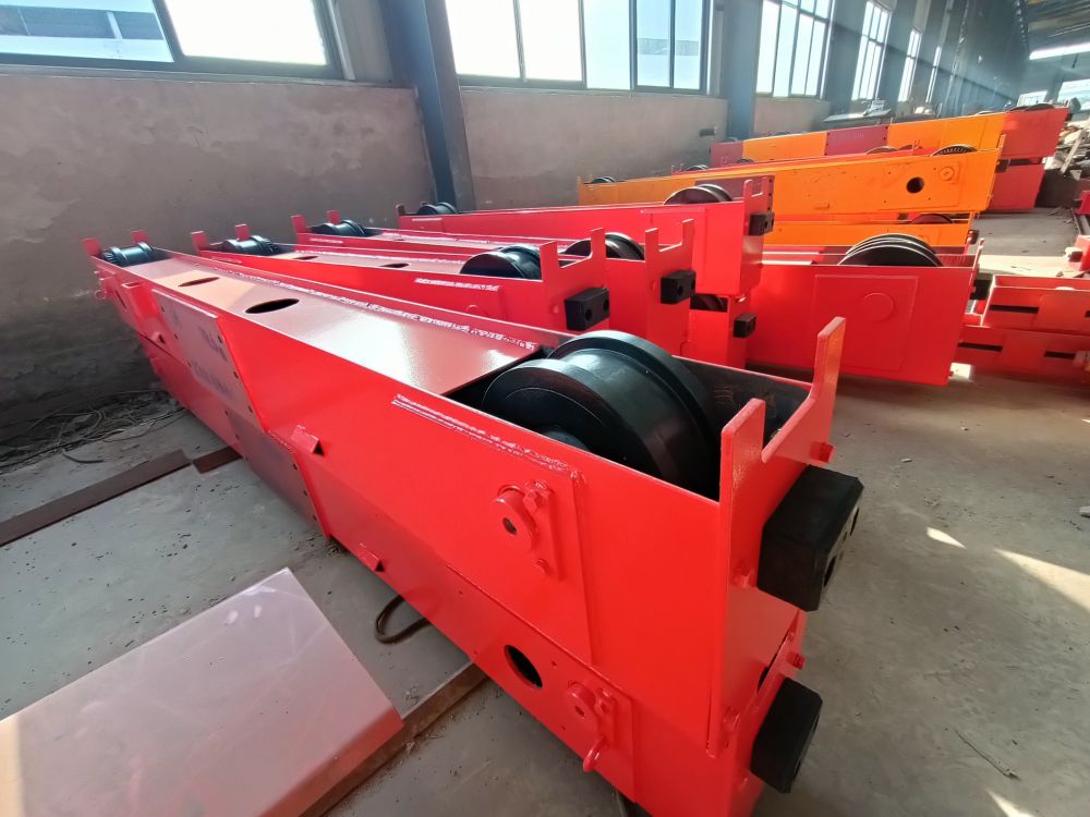 起重機(jī)端梁、起重機(jī)大車運(yùn)行機(jī)構(gòu)、起重車輪組生產(chǎn)廠家、型號(hào)、價(jià)格