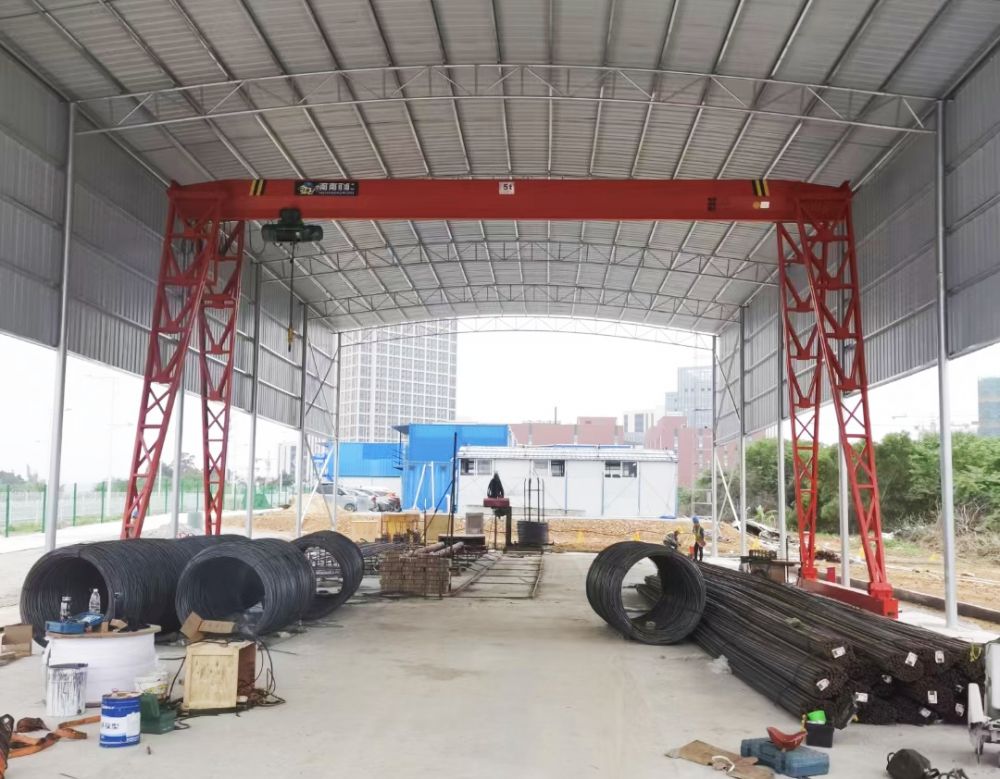 單梁龍門吊、MH型電動(dòng)葫蘆門式起重機(jī)