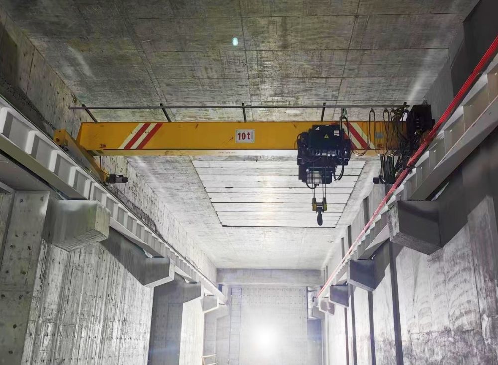 歐式新型電動(dòng)單梁起重機(jī)、新中式起重機(jī)廠家品牌、產(chǎn)地貨源