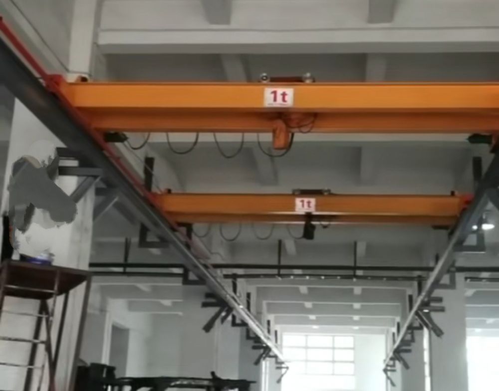 葫蘆雙起重機(jī)、LH型電動(dòng)葫蘆橋式起重機(jī)、天車、吊機(jī)