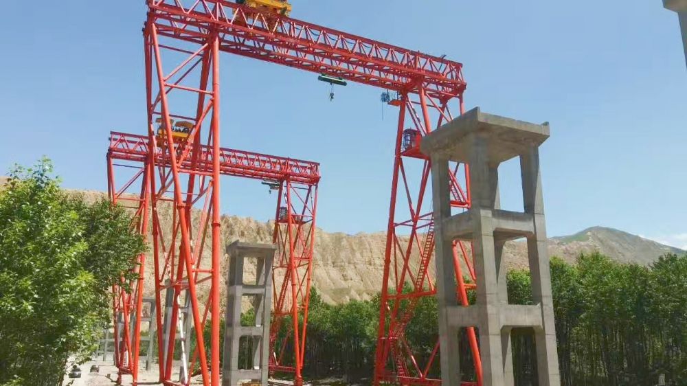 廣東架橋機(jī)、提梁機(jī)、路橋門(mén)機(jī)、工程門(mén)吊租賃出租、二手回收