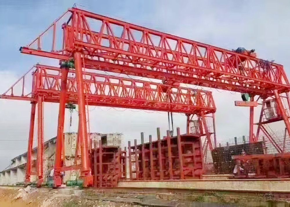 湖北工程龍門吊、襄陽(yáng)市提梁機(jī)、路橋門機(jī)廠家銷售