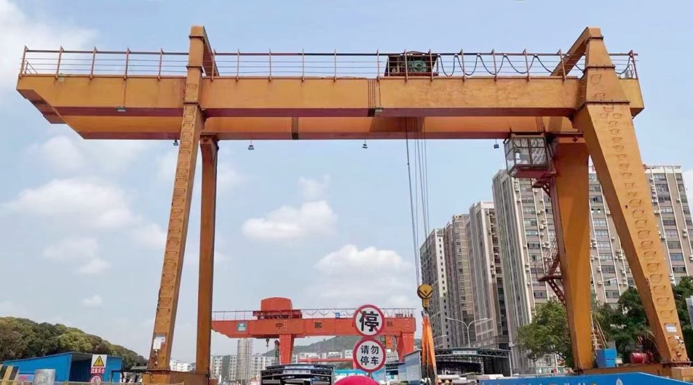 南通龍門吊、提梁機(jī)、工程門式起重機(jī)、出渣機(jī)租賃、搬遷、安裝、維修