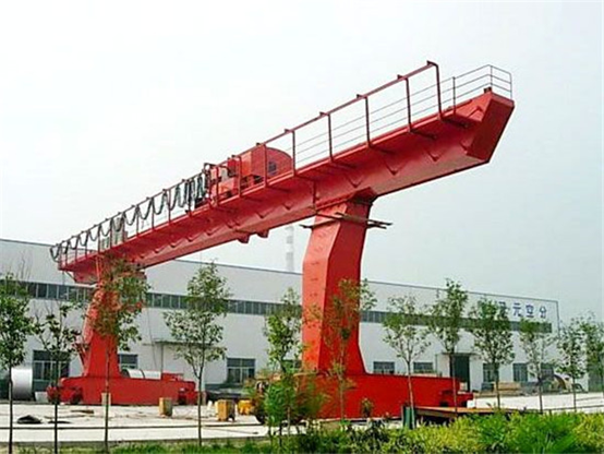 門式起重機(jī)配件保養(yǎng)需要注意哪些方面