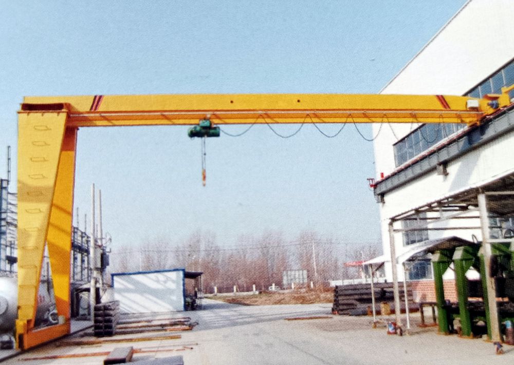 電動半腿單梁門式起重機(jī).jpg