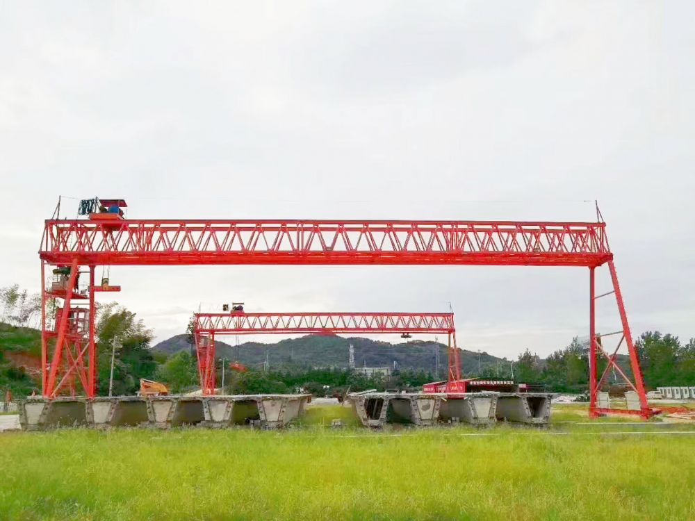 提梁機(jī)租賃廠家服務(wù)、工程龍門吊、門式起重機(jī)租賃出租、搬遷移裝維修