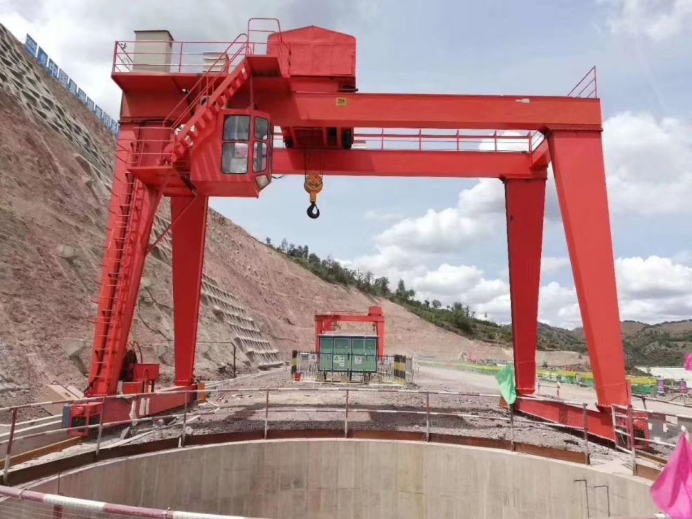 山西龍門吊、礦山電動雙梁門式起重機(jī)廠家銷售服務(wù)