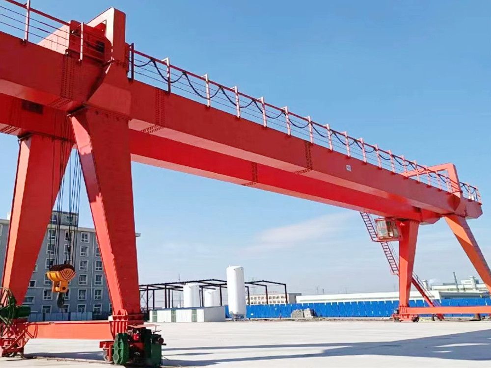 上海龍門吊廠家、型號參數(shù)、MG型雙梁門式起重機生產(chǎn)制造、安裝維修