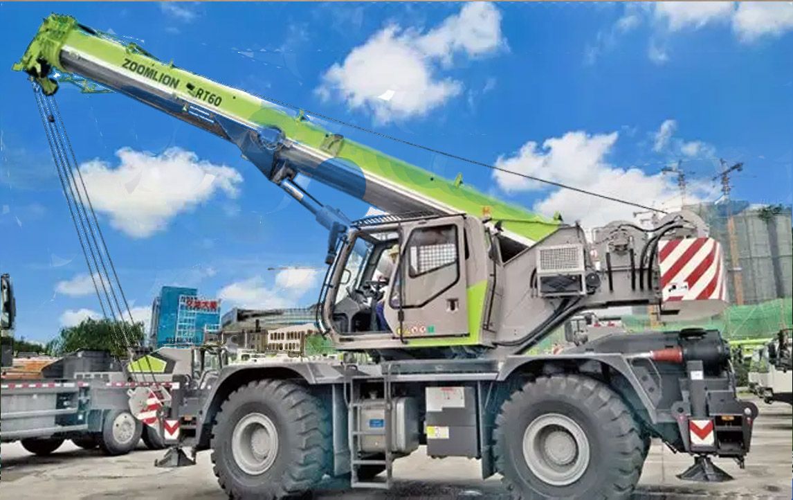 輪胎式起重機.jpg