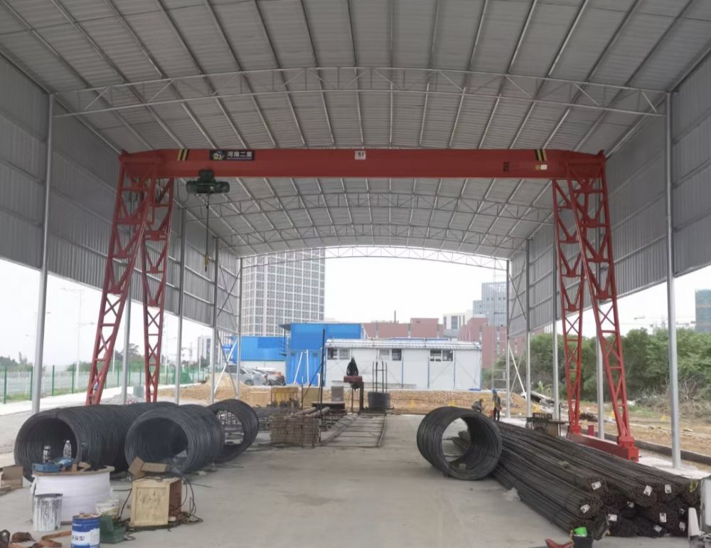 MH型電動(dòng)葫蘆單梁門式起重機(jī)、單梁龍門吊制造安裝維修廠家廠家