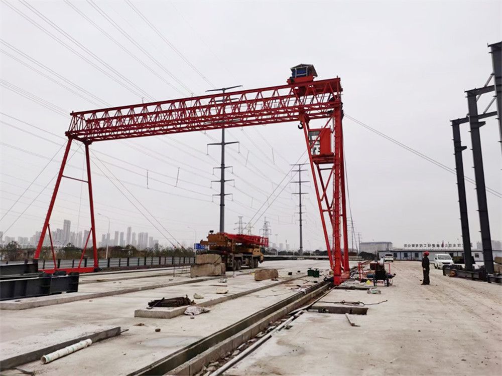 工程龍門吊、提梁機廠家銷售、型號參數、安裝搬遷維修、租賃出租