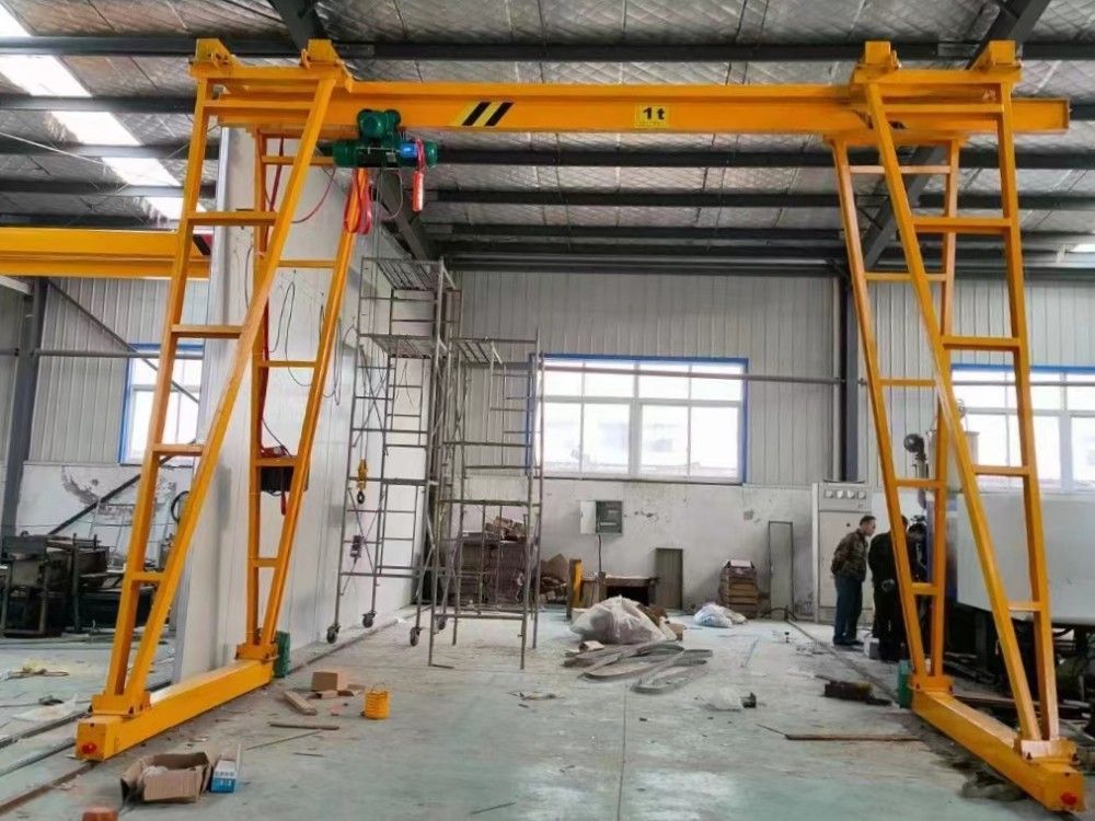 龍門吊廠家生產(chǎn)，手推型/電動(dòng)型小型門式起重機(jī)制造安裝調(diào)試