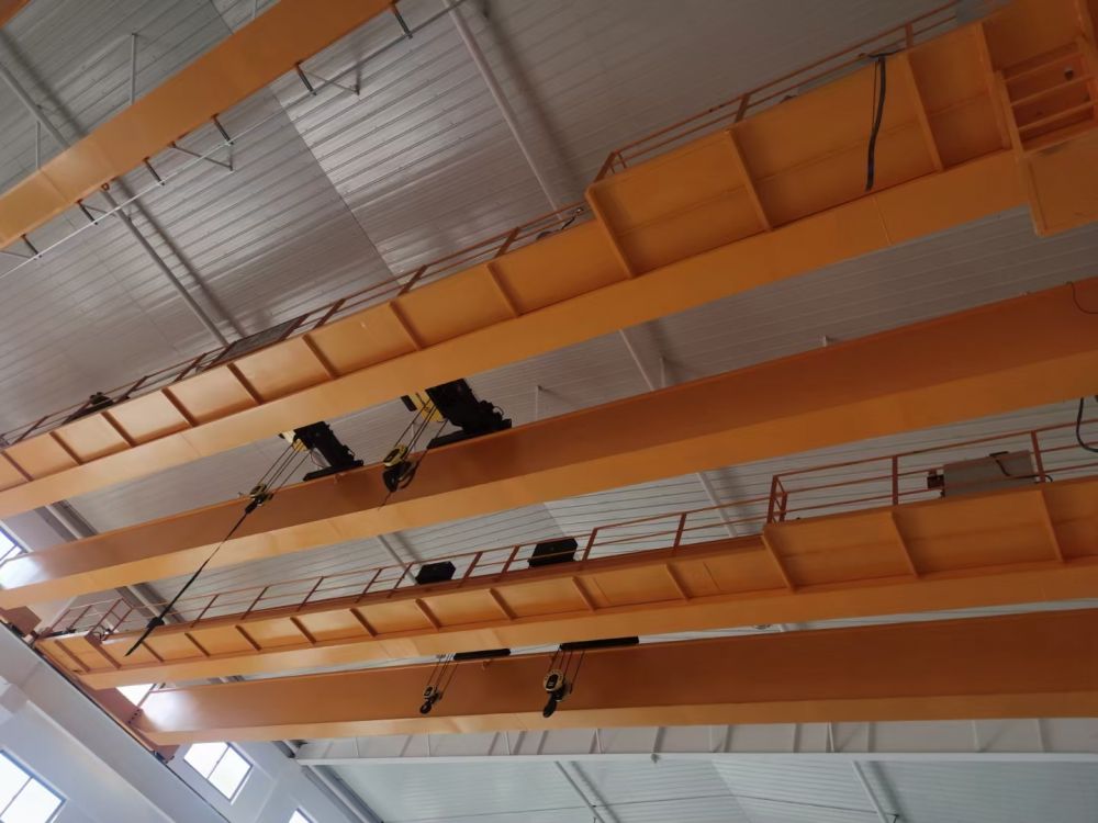 起重機(jī)廠家。LH電動葫蘆雙梁橋式起重機(jī)系列