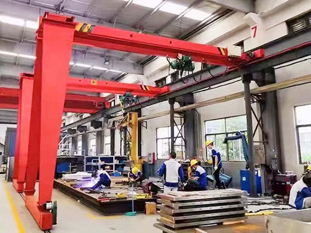 臨汾龍門吊、BMH型半腿單梁門式起重機(jī)廠家銷售、安裝維修