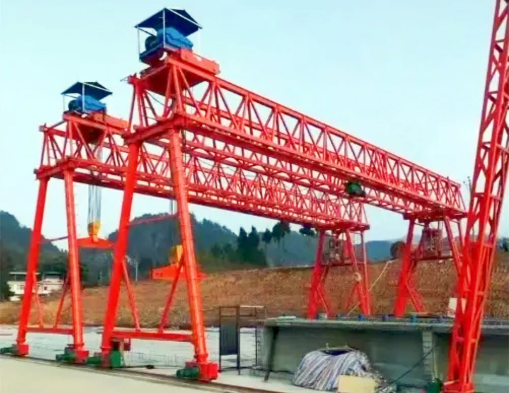 湖南湘西龍門吊廠家銷售安裝維修、雙梁門式起重機(jī)型號(hào)、參數(shù)、價(jià)格