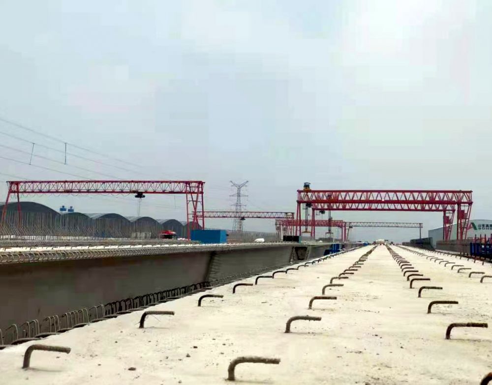 路橋門(mén)機(jī).jpg