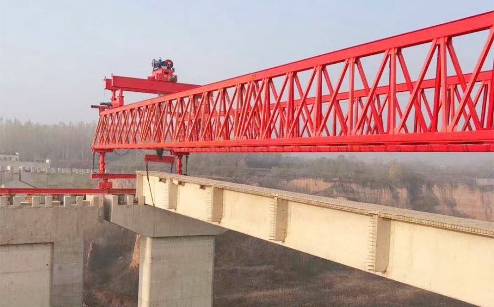 山西架橋機(jī)租賃廠家服務(wù)、路橋門機(jī)、提梁機(jī)、龍門吊租賃安裝搬遷維修