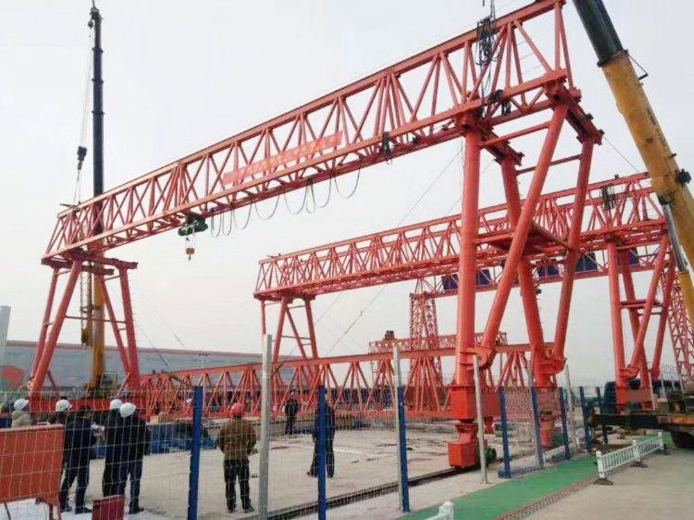 揭陽(yáng)雙梁門式起重機(jī)、龍門吊、提梁機(jī)、路橋門機(jī)廠家、型號(hào)、價(jià)格