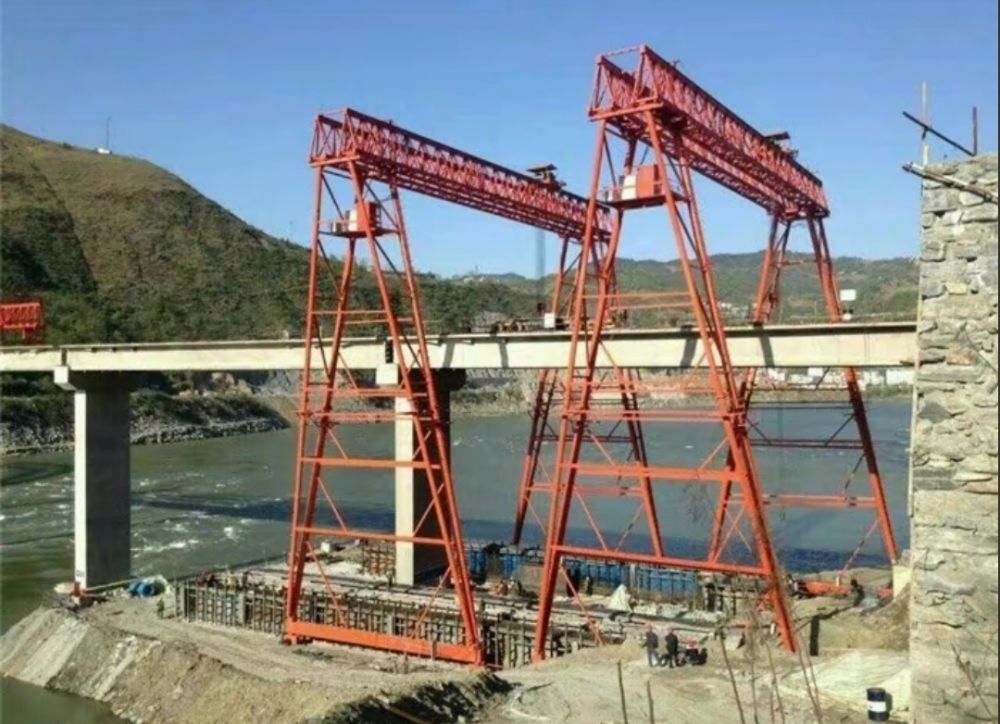 提梁機、路橋門機、架橋門機生產(chǎn)制造廠家、參數(shù)、價格