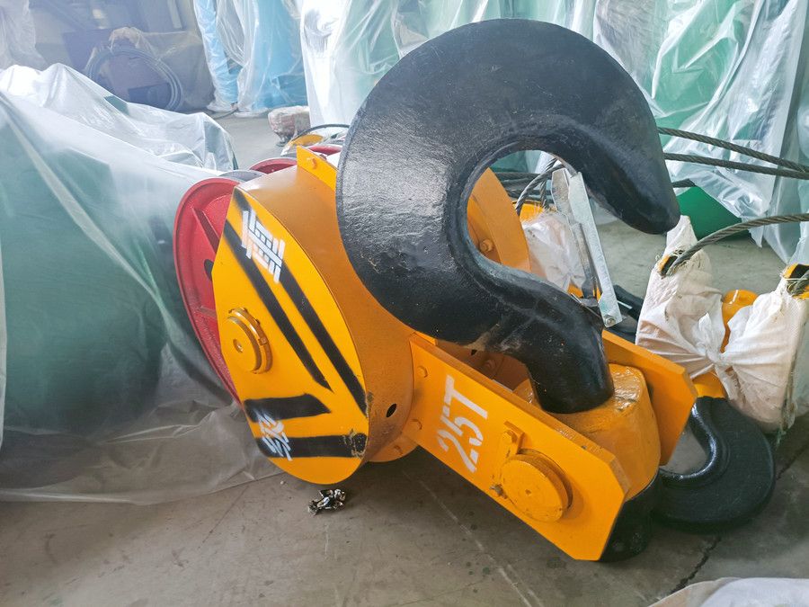 徐州起重吊鉤銷售-雙梁吊鉤、電動(dòng)葫蘆吊鉤、吊具