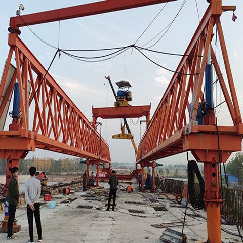 吉林長春架橋機廠家  常見的兩種形式的架橋機