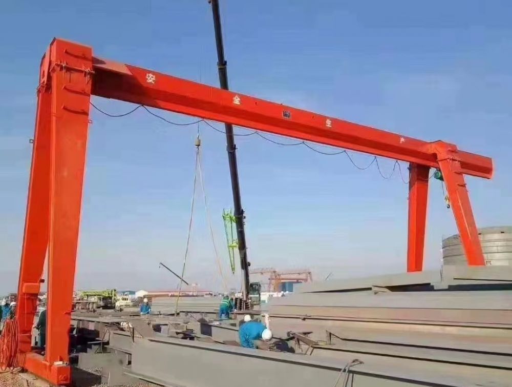 廣東龍門吊廠家品牌價(jià)格、MH型電動(dòng)單梁門式起重機(jī)