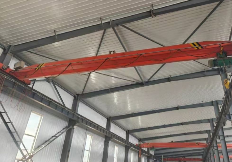 LDA型電動(dòng)單梁起重機(jī)-信陽起重機(jī)公司