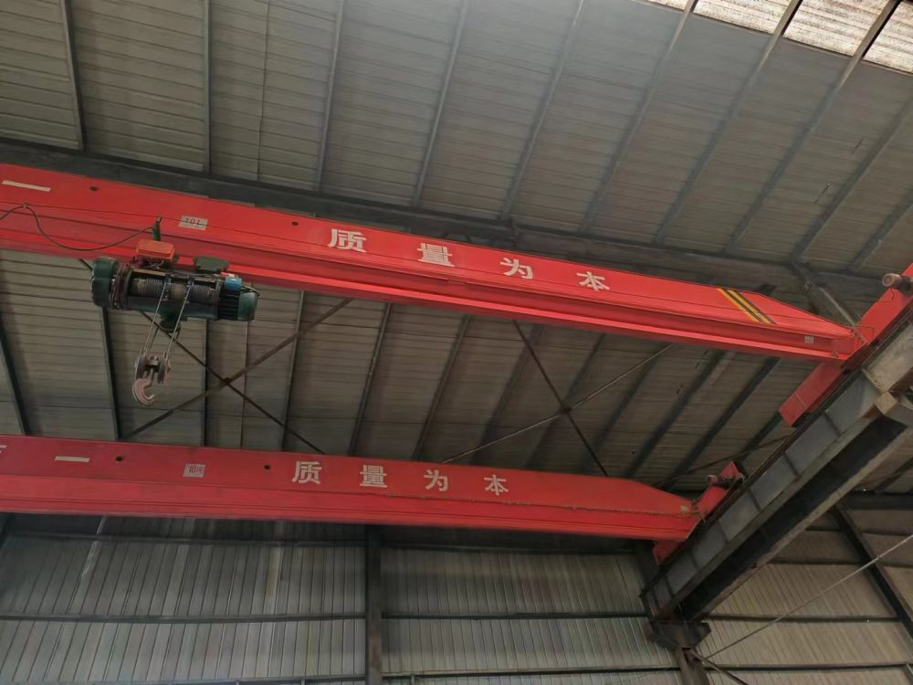 電動(dòng)橋式起重機(jī)廠家、LDA型電動(dòng)單梁起重機(jī)
