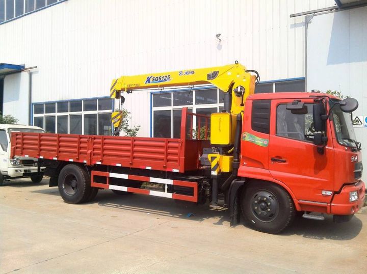 隨車起重機