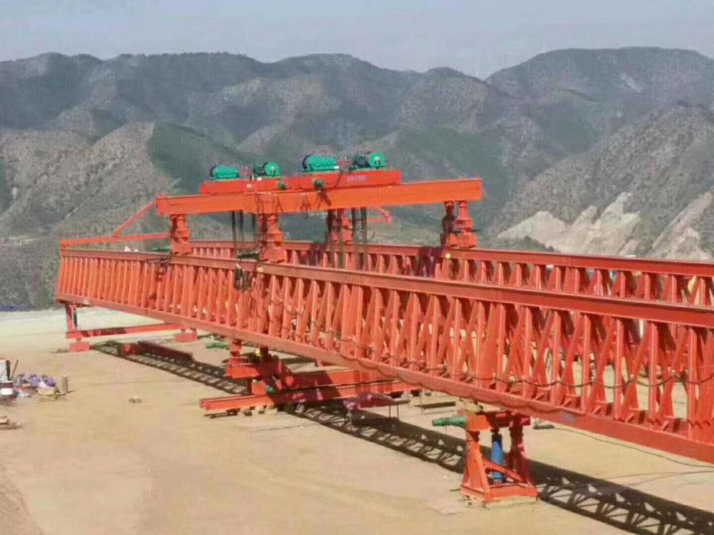 架橋機生產廠家、公路鐵路架橋機、高鐵架橋機生產制造、租賃出租