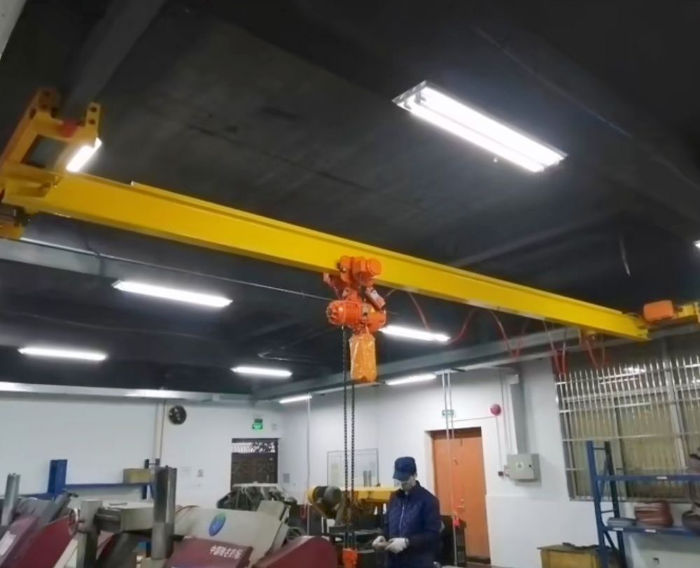 起重機(jī)廠家品牌、電動(dòng)單梁懸掛起重機(jī)設(shè)計(jì)制造、安裝維修