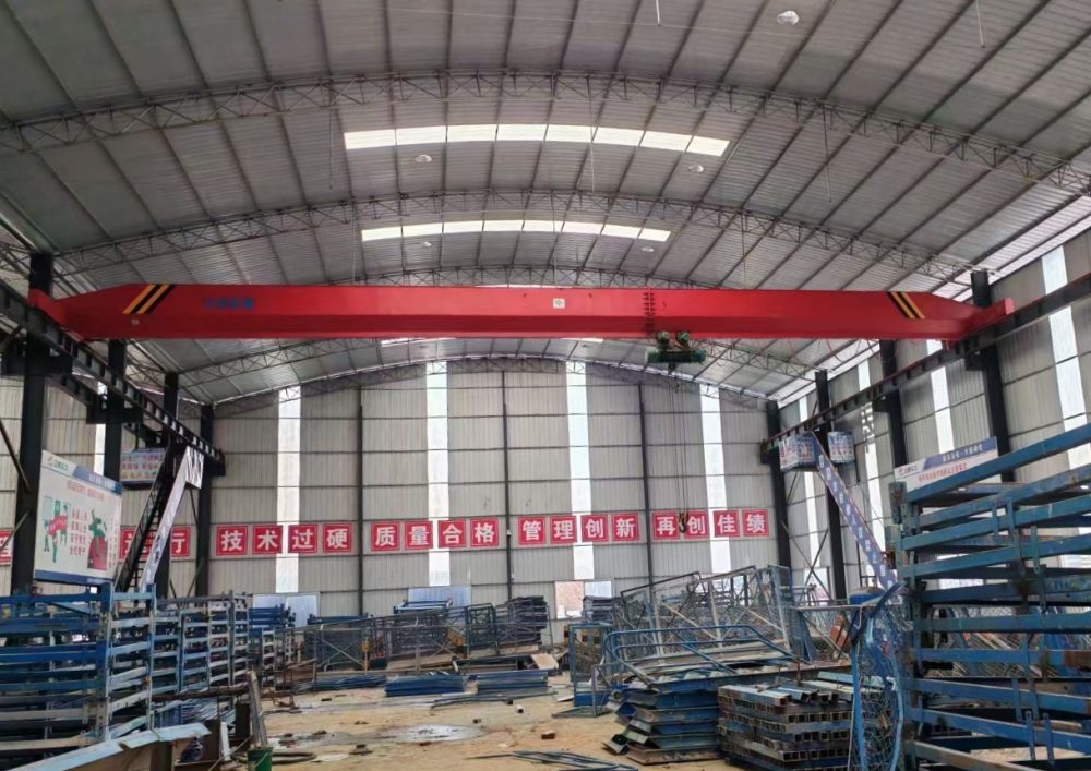 佛山起重機(jī)廠家、LDA型電動(dòng)單梁起重機(jī)