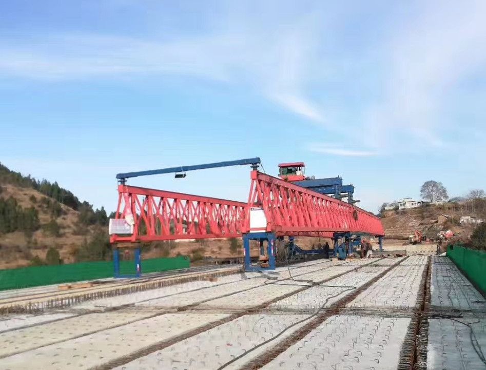 陜西咸陽(yáng)架橋機(jī)租賃、公路鐵路架橋機(jī)安裝調(diào)試、改造維修、搬遷移裝