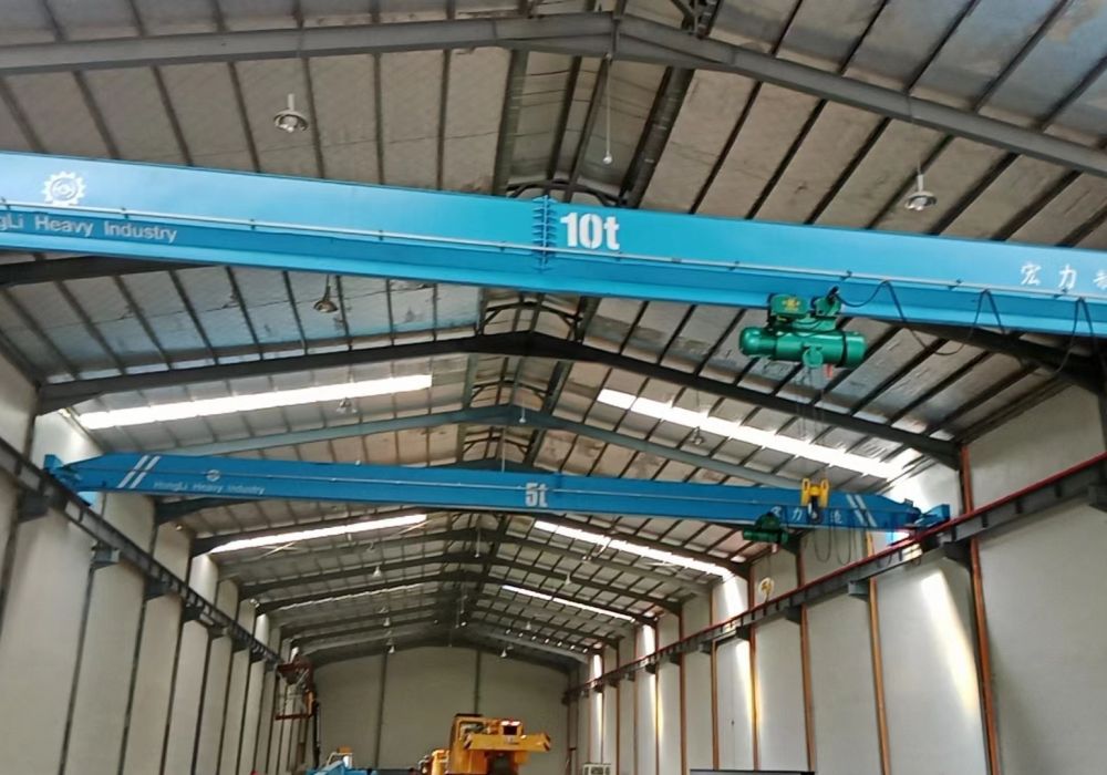 重慶行車(chē)廠家報(bào)價(jià)、LDA型電動(dòng)單梁起重機(jī)