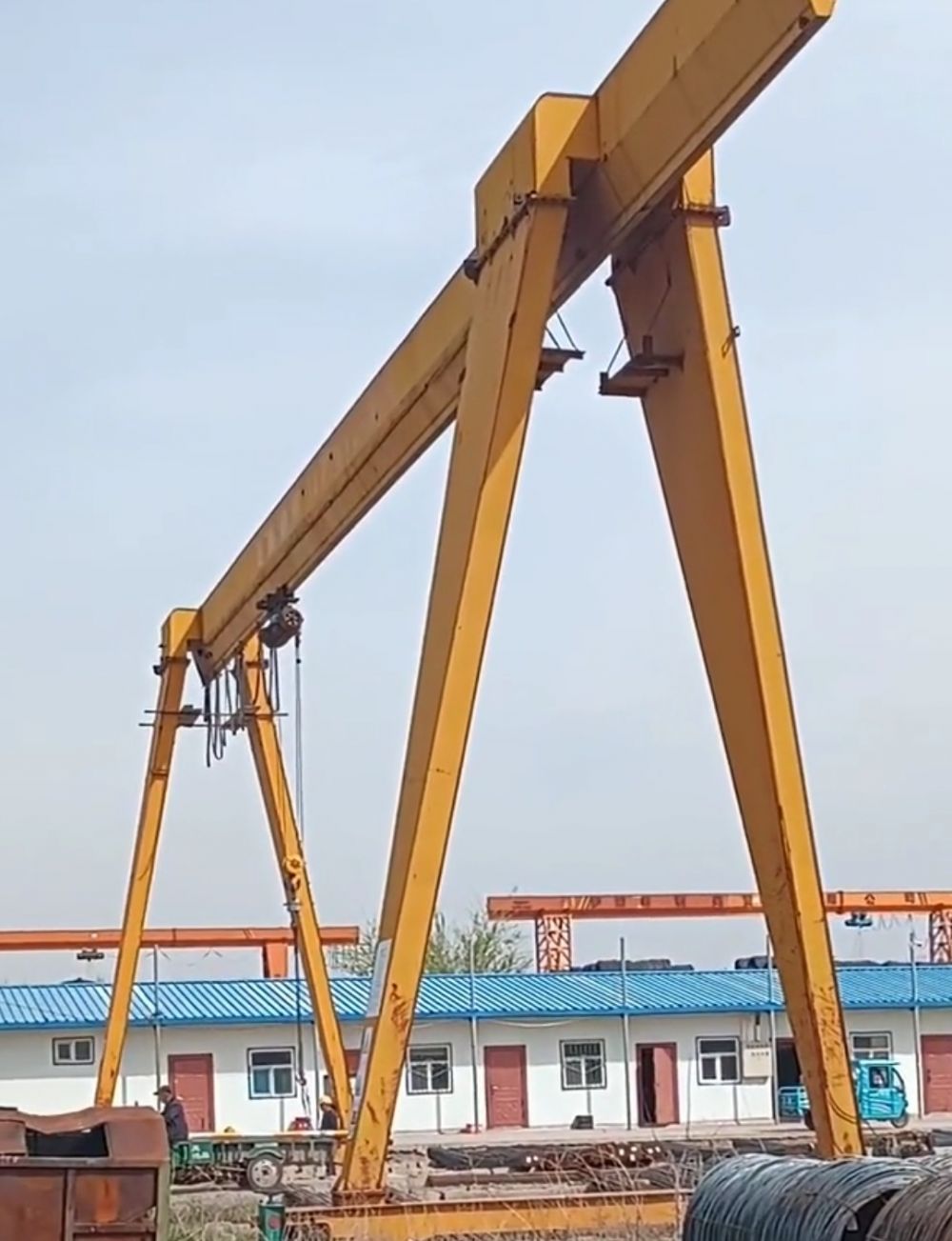 廣東清遠(yuǎn)龍門吊、MH型電動(dòng)單梁門式起重機(jī)