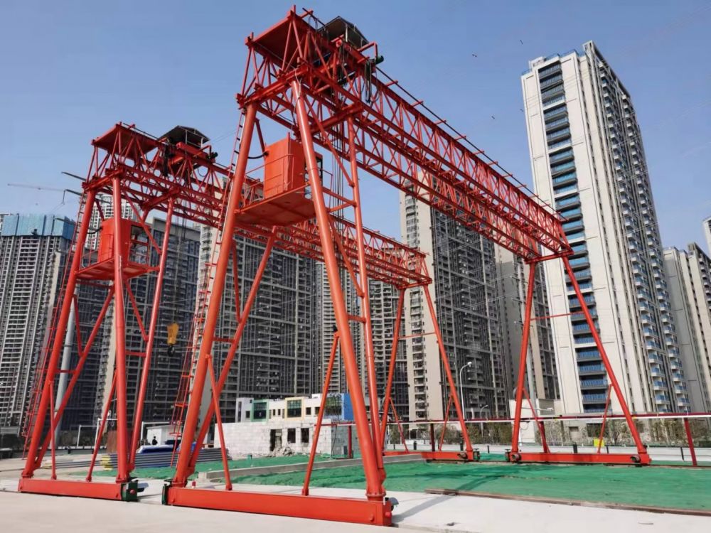 廣州番禺龍門吊、提梁機、雙梁桁架門式起重機、路橋門機、廠家銷售
