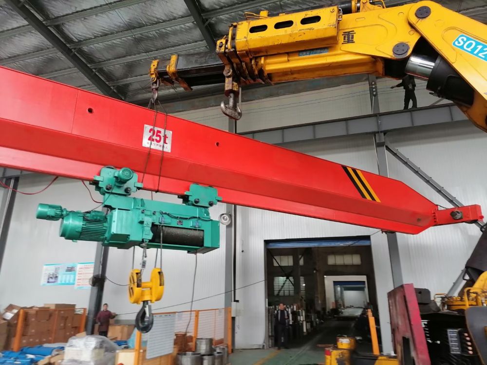 重慶行車廠家、價(jià)格、LDA型1-30噸電動(dòng)單梁起重機(jī)
