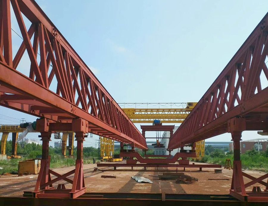 江西架橋機(jī)租賃、上饒架橋機(jī)租賃、提梁機(jī)龍門吊租賃出租