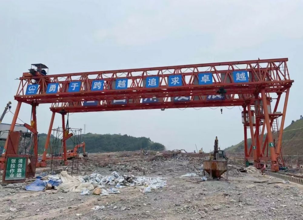 提梁機(jī)、路橋門機(jī)、MG型桁架門式起重機(jī)廠家、價(jià)格