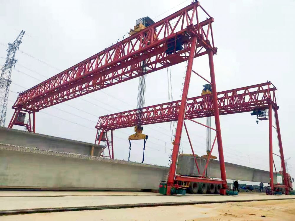 提梁機(jī)、提梁門式起重機(jī)、工程龍門吊、路橋門機(jī)廠家銷售、安裝維修