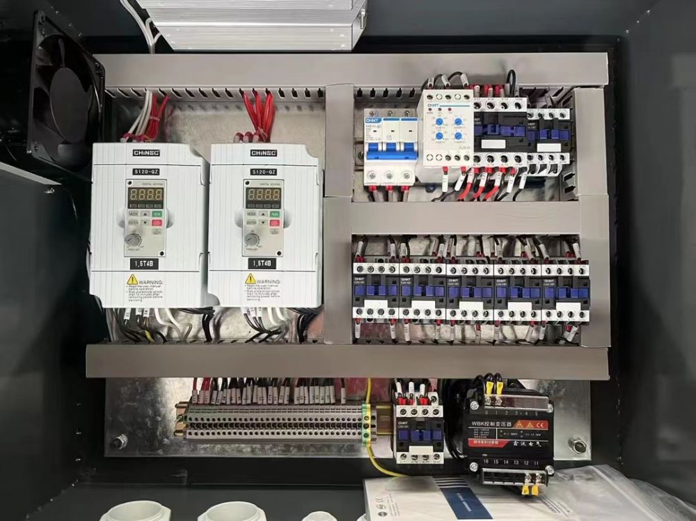 起重機電器控制箱柜廠家定制、高低壓/變頻器設(shè)計定制、安裝改造維修