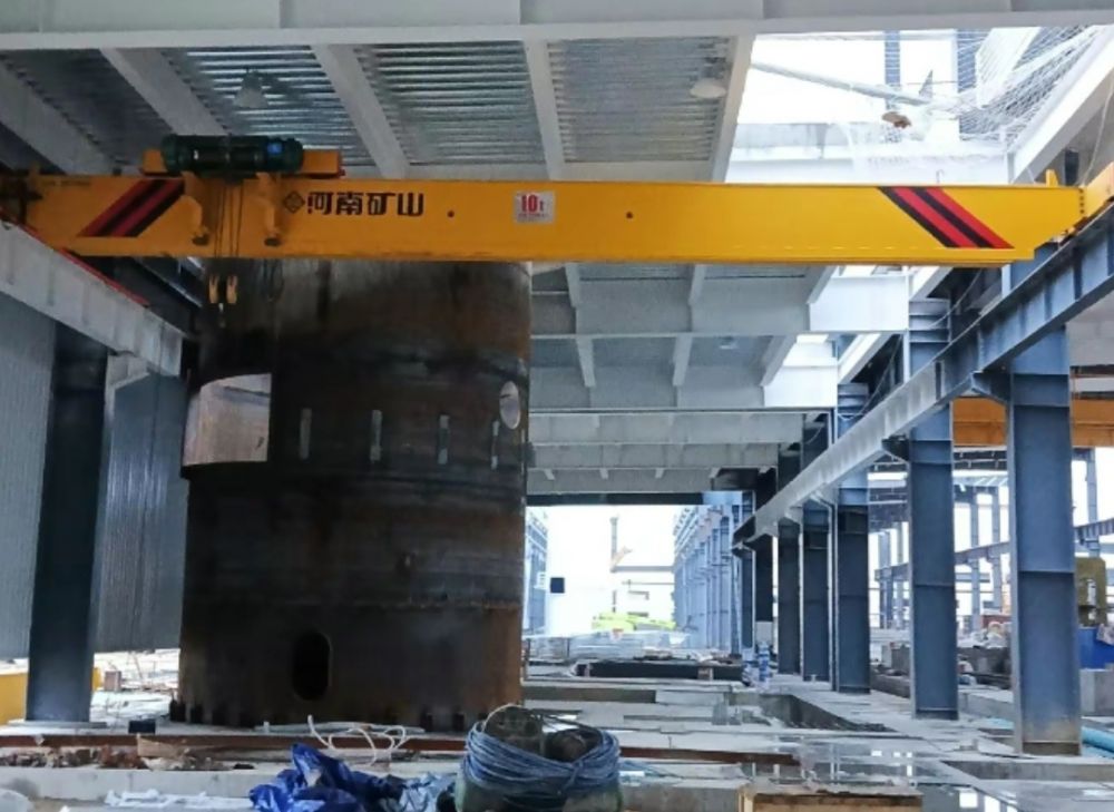 南通起重機(jī)廠家報(bào)價(jià)、LDP低靜空新型電動(dòng)單梁起重機(jī)