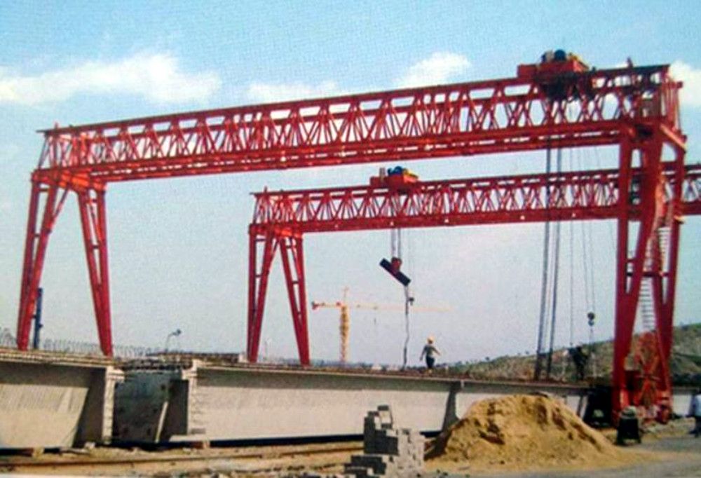 制梁場(chǎng)提梁機(jī).jpg