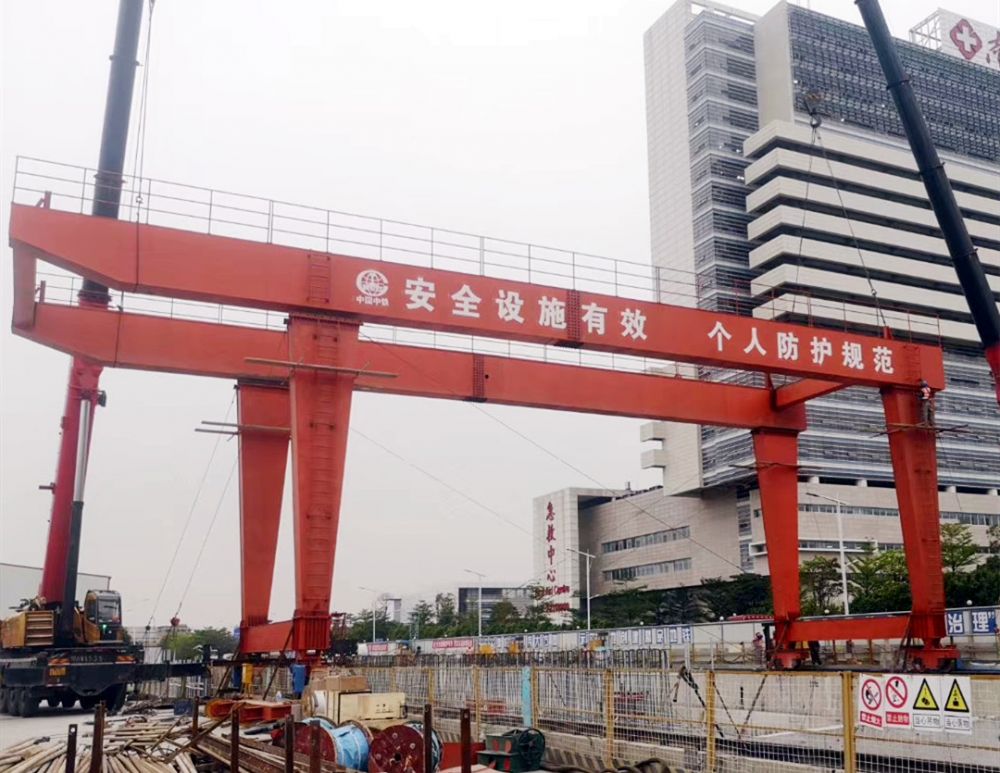 廣東地鐵出渣機(jī)、U型出渣機(jī)、出渣門(mén)式起重機(jī)租賃出租、安裝搬遷