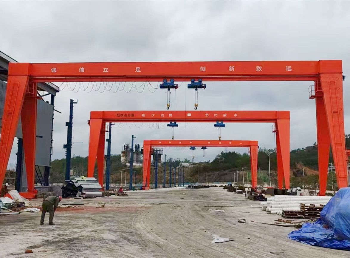 北京起重機(jī)、河南起重機(jī)廠家銷售、MHE型電動(dòng)葫蘆雙梁門式起重機(jī)