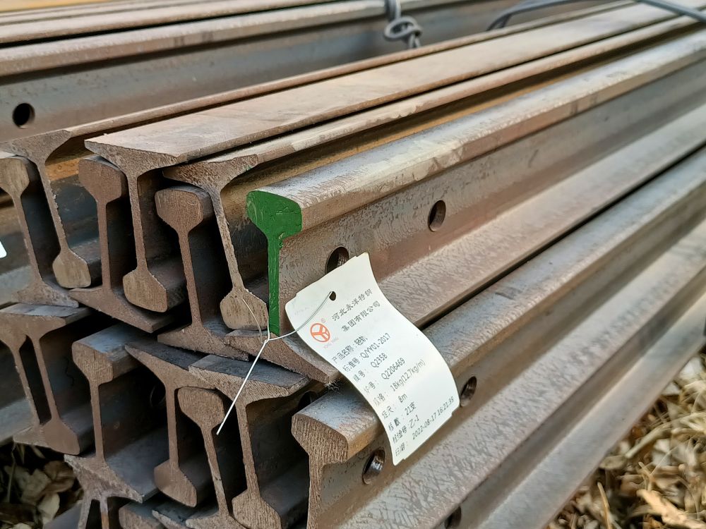 起重機(jī)路軌、行車軌道、鋼軌批發(fā)，鋼軌安裝調(diào)整校正