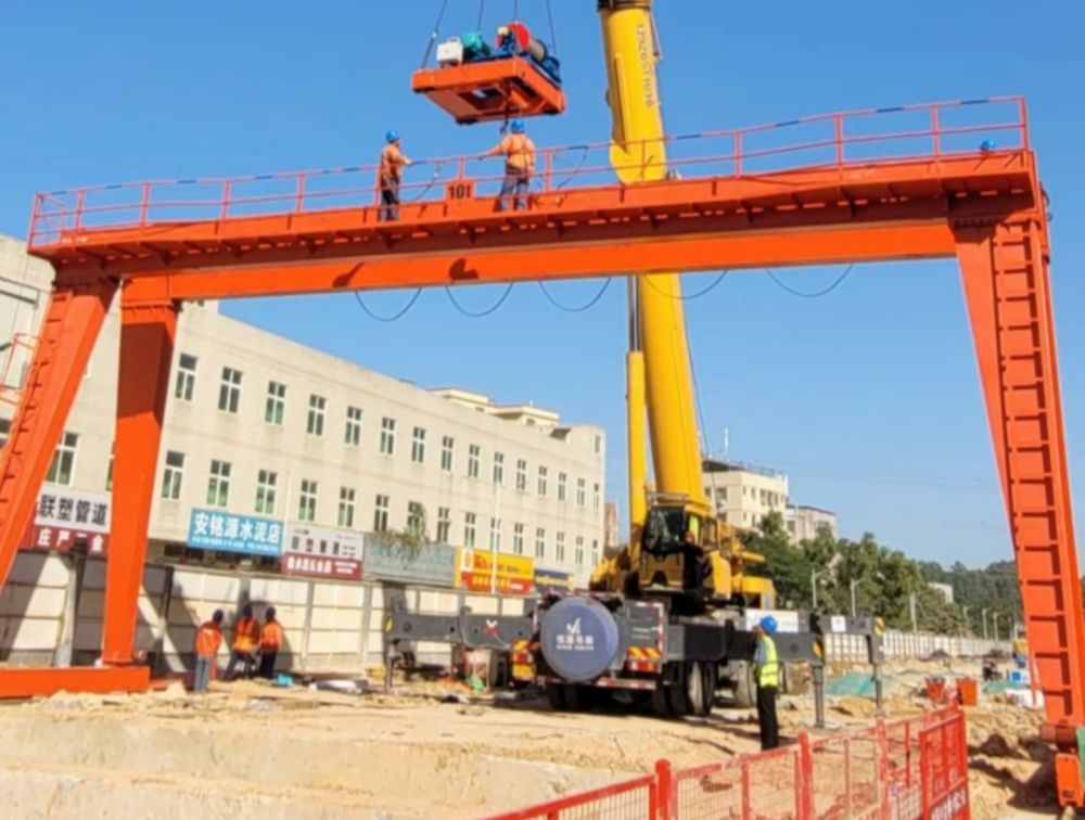 河南龍門(mén)吊廠家、MG型電動(dòng)雙梁門(mén)式起重機(jī)型號(hào)規(guī)格、價(jià)格