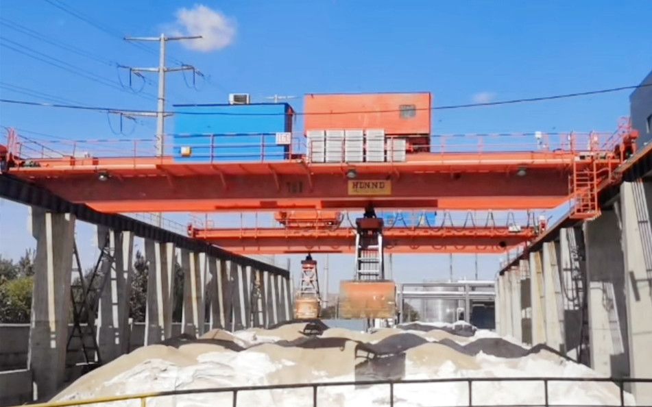 抓斗雙梁橋式起重機.jpg